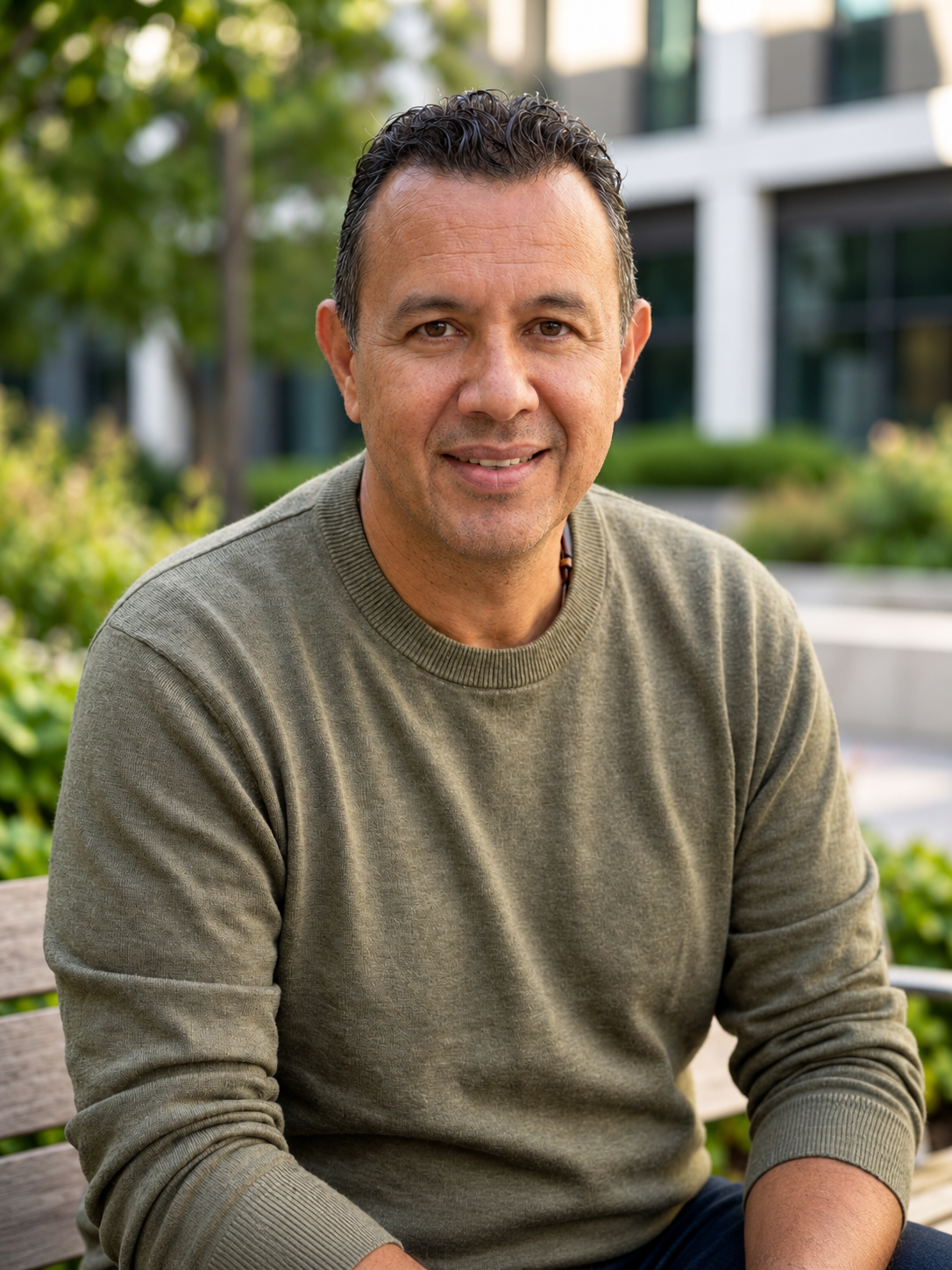 Carlos Manuel Gonzalez, Economista y Project Developer